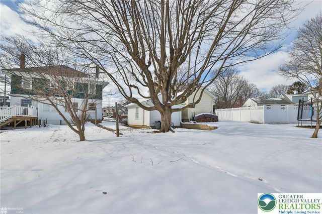 141 South Liberty Street, Nazareth Boro, PA 18064