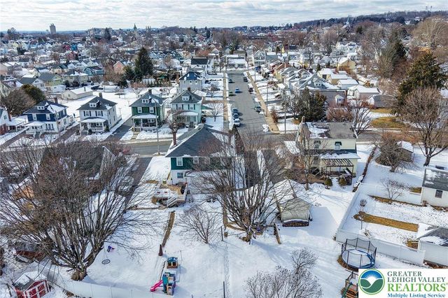 141 South Liberty Street, Nazareth Boro, PA 18064