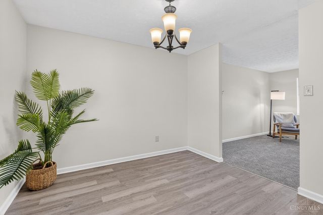 1486 Meadowbright Lane, Cincinnati, OH 45230