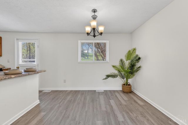 1486 Meadowbright Lane, Cincinnati, OH 45230