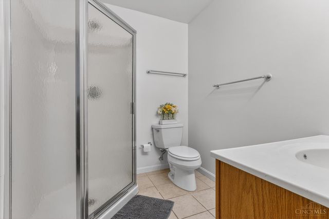 1486 Meadowbright Lane, Cincinnati, OH 45230