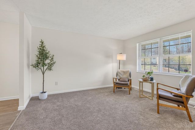 1486 Meadowbright Lane, Cincinnati, OH 45230