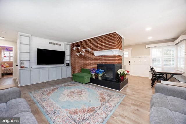 652 WOODLAND DR, Pottstown, PA 19464