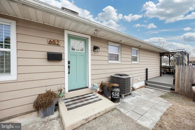 652 WOODLAND DR, Pottstown, PA 19464