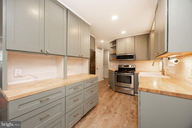 652 WOODLAND DR, Pottstown, PA 19464