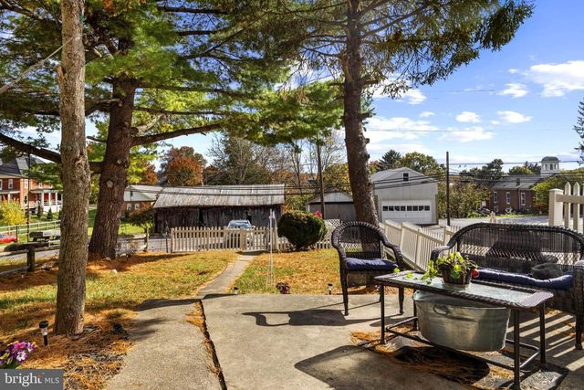221 MAIN ST, New Windsor, MD 21776