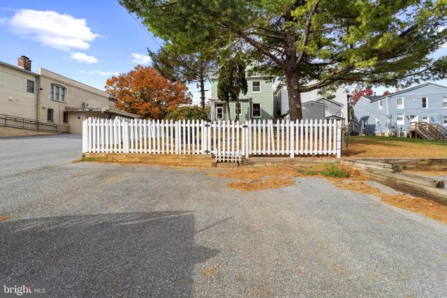 221 MAIN ST, New Windsor, MD 21776