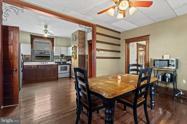 221 MAIN ST, New Windsor, MD 21776