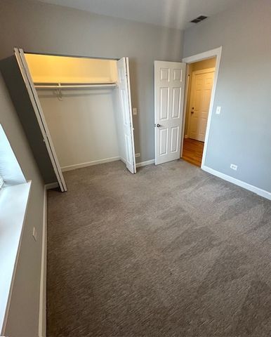 2340 W Granville Avenue 1, Chicago, IL 60659