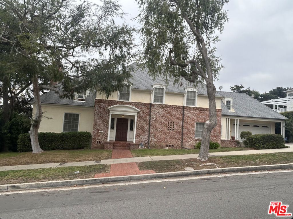 5975 S Citrus Avenue, Los Angeles, CA 90043 — exterior