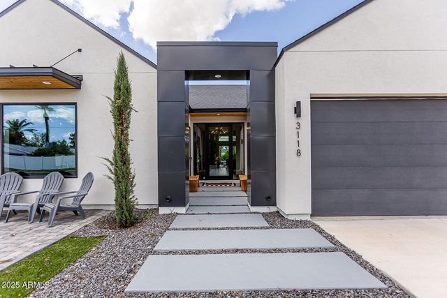 3118 N 42ND Street, Phoenix, AZ 85018