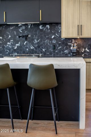 3118 N 42ND Street, Phoenix, AZ 85018