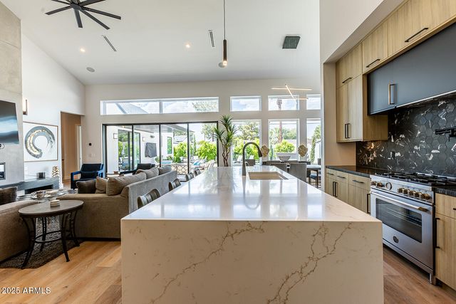 3118 N 42ND Street, Phoenix, AZ 85018