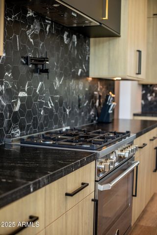 3118 N 42ND Street, Phoenix, AZ 85018