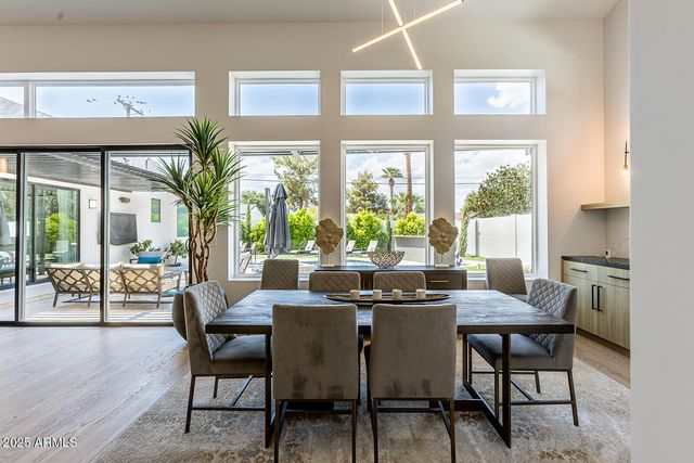 3118 N 42ND Street, Phoenix, AZ 85018