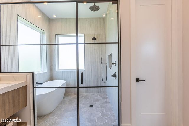 3118 N 42ND Street, Phoenix, AZ 85018