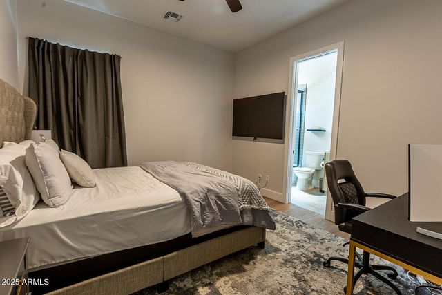 3118 N 42ND Street, Phoenix, AZ 85018