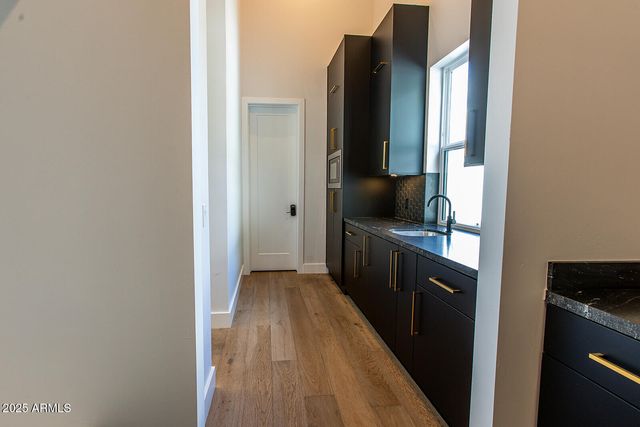 3118 N 42ND Street, Phoenix, AZ 85018