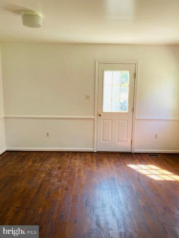 192 ELM ST, Warrenton, VA 20186