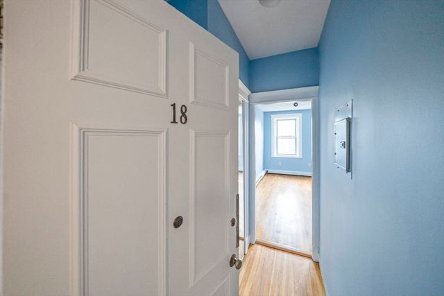 1625 Commonwealth Ave 18, Boston, MA 02135