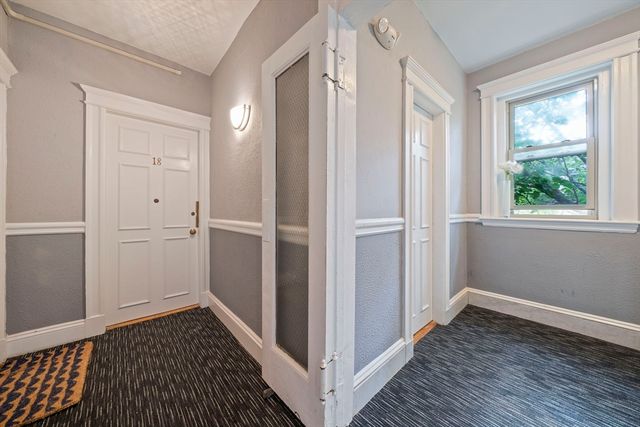 1625 Commonwealth Ave 18, Boston, MA 02135