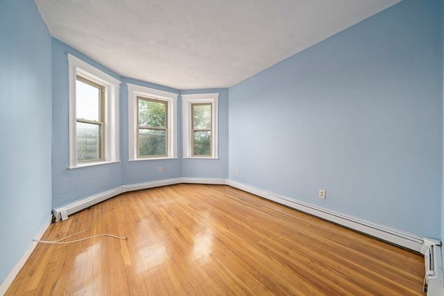 1625 Commonwealth Ave 18, Boston, MA 02135