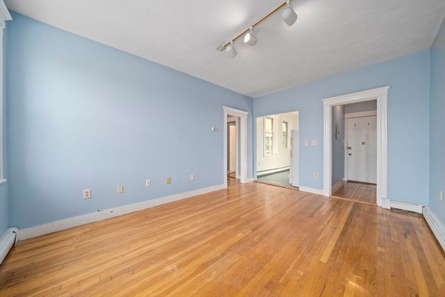 1625 Commonwealth Ave 18, Boston, MA 02135