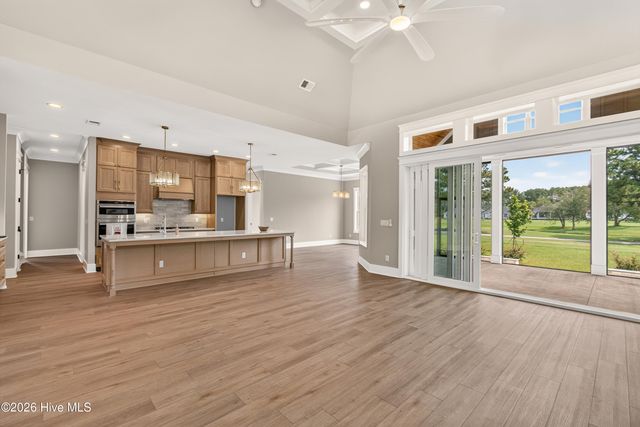 9469 Old Salem Way NW, Calabash, NC 28467