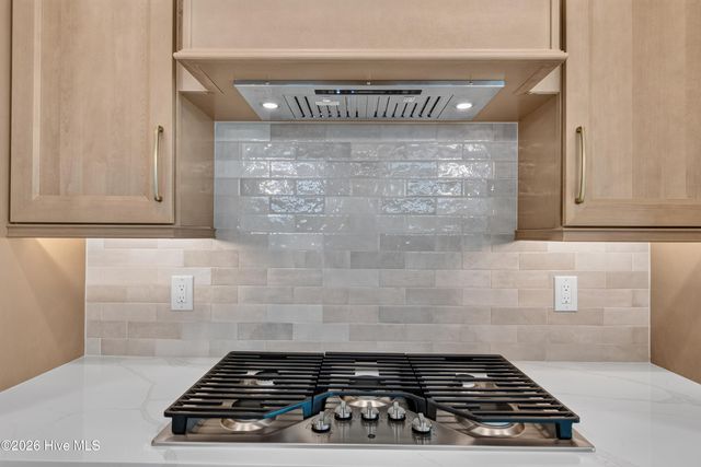 9469 Old Salem Way NW, Calabash, NC 28467