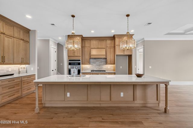 9469 Old Salem Way NW, Calabash, NC 28467