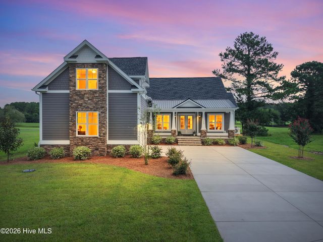 9469 Old Salem Way NW, Calabash, NC 28467