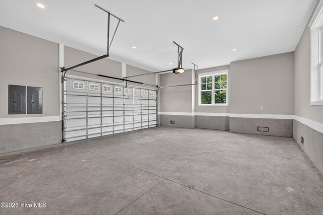 9469 Old Salem Way NW, Calabash, NC 28467