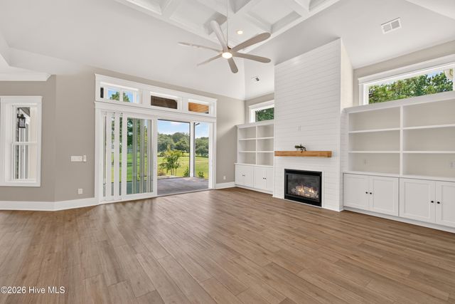9469 Old Salem Way NW, Calabash, NC 28467