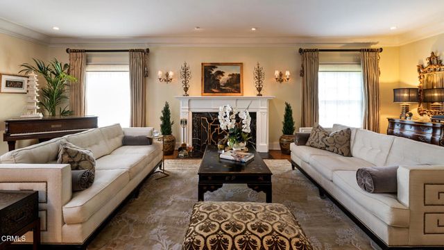 1295 S Oakland Avenue, Pasadena, CA 91106