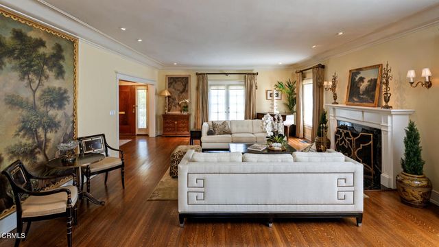 1295 S Oakland Avenue, Pasadena, CA 91106