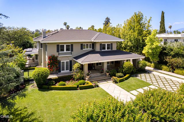 1295 S Oakland Avenue, Pasadena, CA 91106