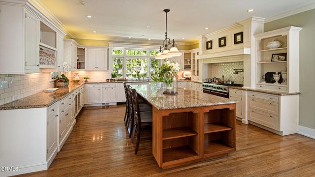 1295 S Oakland Avenue, Pasadena, CA 91106