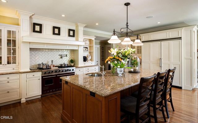 1295 S Oakland Avenue, Pasadena, CA 91106