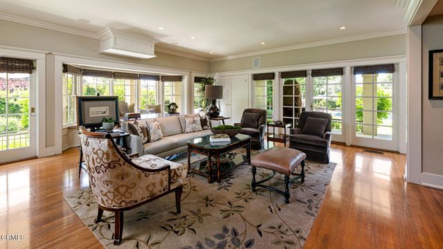 1295 S Oakland Avenue, Pasadena, CA 91106