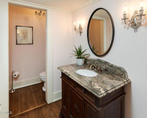 1295 S Oakland Avenue, Pasadena, CA 91106