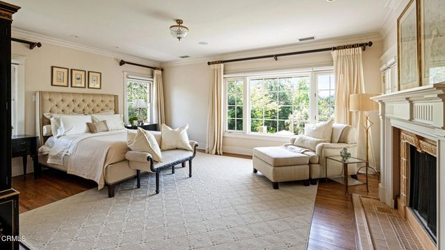 1295 S Oakland Avenue, Pasadena, CA 91106