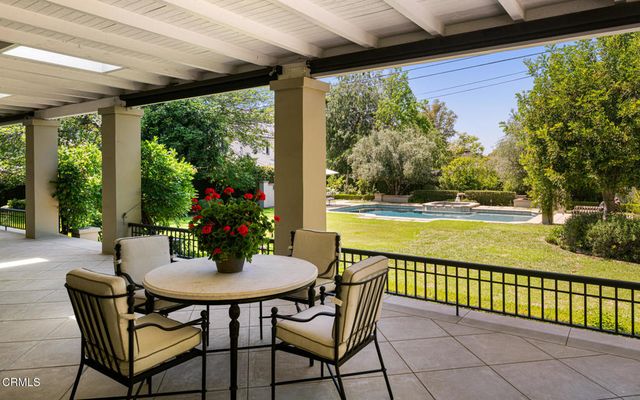 1295 S Oakland Avenue, Pasadena, CA 91106
