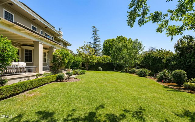 1295 S Oakland Avenue, Pasadena, CA 91106