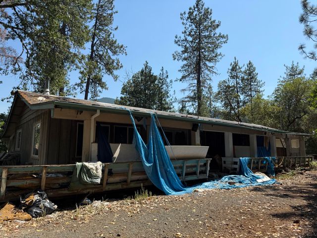2494 Jumpoff Joe Creek Road, Grants Pass, OR 97526