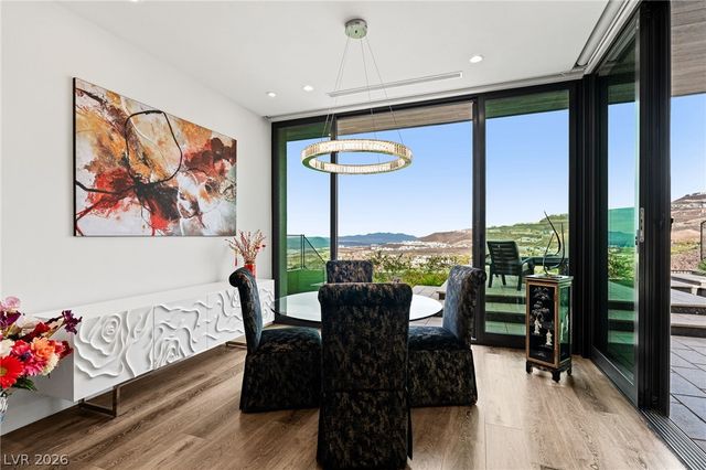 662 Falcon Summit Court, Henderson, NV 89012