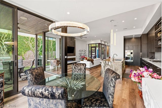 662 Falcon Summit Court, Henderson, NV 89012