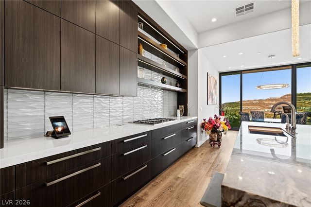 662 Falcon Summit Court, Henderson, NV 89012