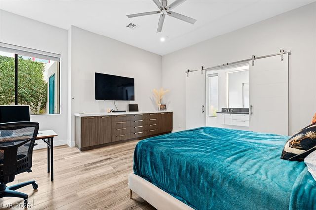 662 Falcon Summit Court, Henderson, NV 89012