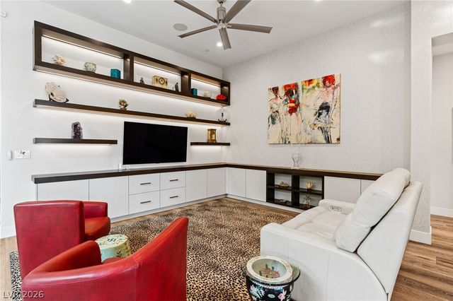662 Falcon Summit Court, Henderson, NV 89012