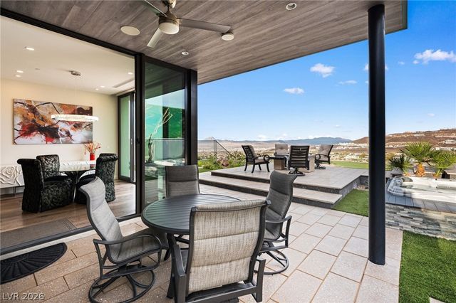 662 Falcon Summit Court, Henderson, NV 89012